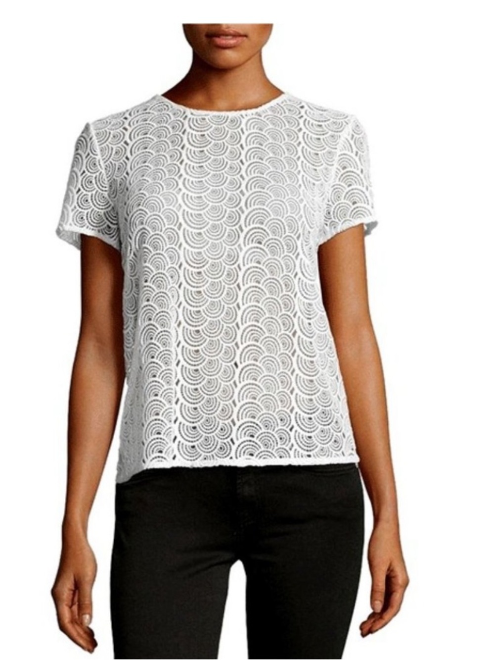 DVF White Melissa
Crochet  $200 blouse classic summer formal party casual